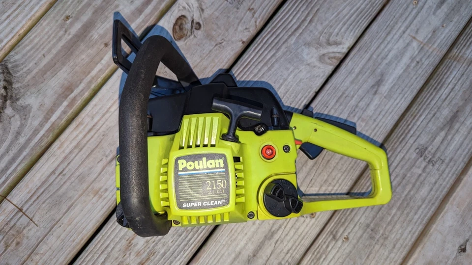 Vintage Poulan 2150 2.1 C.I. Super Clean 38cc Chainsaw From 2000 - Image 1 of 4