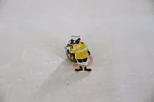 RAT POLICE LAPEL PIN BADGE. - Picture 1 of 1