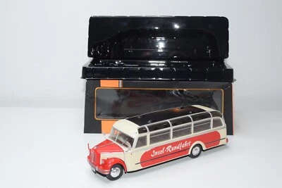 B25 1:43 IXO BUS014 BORGWARD BO 4000 BO4000 1952 AUTOBUS PULLMAN ISOLA ROSSO ... - Immagine 1 di 4