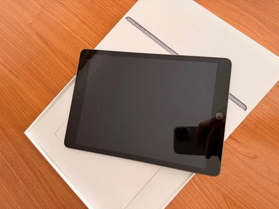 Apple iPad 8a gen. 32GB, Wi-Fi, 10,2" - Nero / Usato pari al nuovo  - Immagine 1 di 3