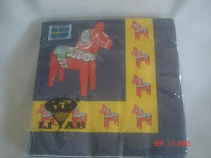 Neu in Verpackung 20 Vintage DALAPFERD MITTAGESSEN SERVIETTEN Made in SCHWEDEN aus LI AB BUNT! - Bild 1 von 4