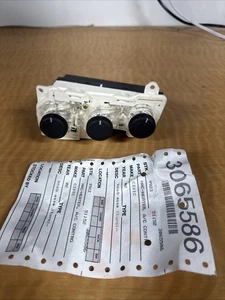 2002 Honda Civic Heater Control - Picture 1 of 6