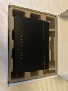 ASUS RT-AC68U AC1900 Dual Band Gigabit Router - Picture 1 of 3