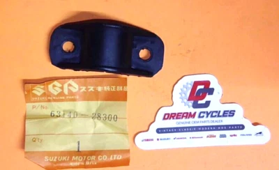 NOS GENUINE  Suzuki Rear Fender Rubber Mount TM100 TM125 TM250 TM400 63140-28300 - Image 1 of 2