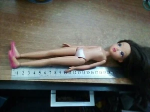 BELLA BAMBOLA BRATZ, MGA 2009, CIRCA 24 CM, SENZA VESTITI, OTTIME CONDIZIONI - Foto 1 di 6