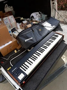 1970s Pianotone Synthesizer Keyboard J-300 NEEDS REPAIR  NO SOUND Italy made. - Picture 1 of 24