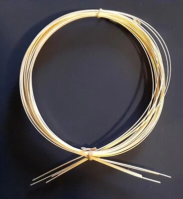 Tira de encuadernación de guitarra 1650x2x0,5 mm MARFIL MÁS PIEZA GRATIS Foto 1 de 2