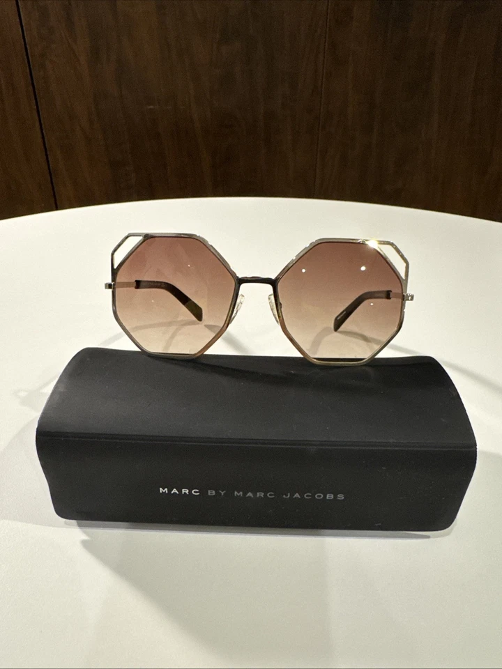 NEW MARC BY MARC JACOBS SUNGLASSES Model MMJ 479/S - Image 1 of 3