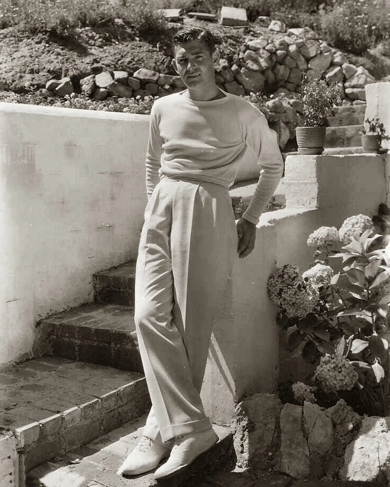 Young CLARK GABLE Photo (203-A ) - Image 1 of 1