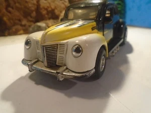 TOOTSIETOY 1/32 SCALE DIECAST 1940 FORD MODIFIED HOT ROD COUPE - Picture 1 of 16