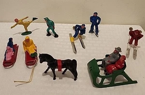 Barclay Winter Weihnachtsszene Bleifiguren Schlittenreiter Skifahrer Skater Pferd Schlitten - Bild 1 von 10