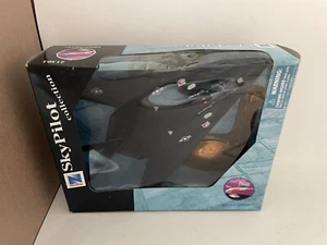 NEW RAY SKYPILOT COLLECTION U.S.AIR FORCE F117 GHOST 1:72 WITH DISPLAY STAND - Picture 1 of 2