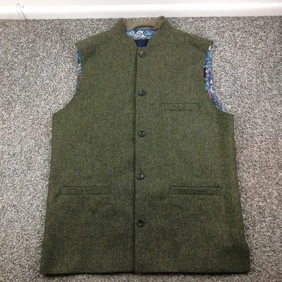 Joseph Turner Yorkshire Gilet Waistcoat Moon Tweed Wool Green Sz 46 - Image 1 of 4