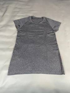 Lululemon Swiftly Tech Short Sleeve Shirt Womens 8 Gray Heather Seamless - Picture 1 of 10