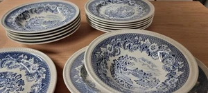 servizio piatti Ceramica Inglese Royal Swan - Foto 1 di 4