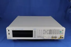Generatore di segnale vettoriale Agilent N5172B opt 1EA/ 221/ 222/ 503/ 653/ UK6/ UNZ - Foto 1 di 5