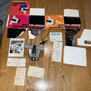 Polaroid Big Swinger 3000 Instant Land Camera with case and books - Picture 1 of 9