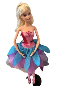 Barbie in den rosa Schuhen Filmpuppe mit Transforming Dress Ballerina Kristyn - Bild 1 von 6