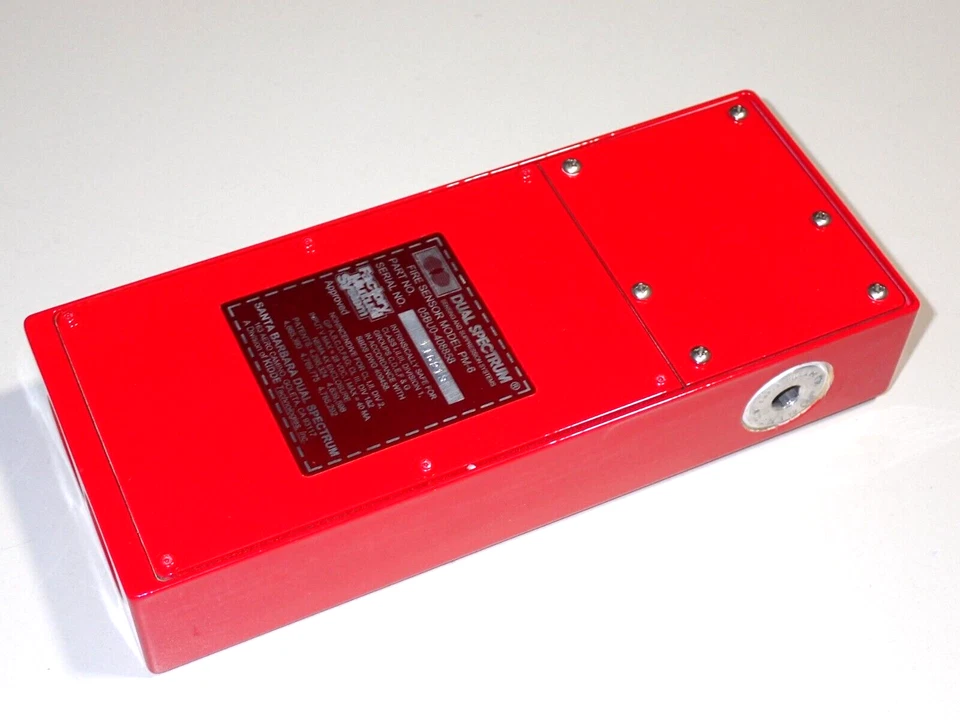 PM-6 05BU0-408858 Dual Spectrum Fire Sensor New  - Image 1 of 4