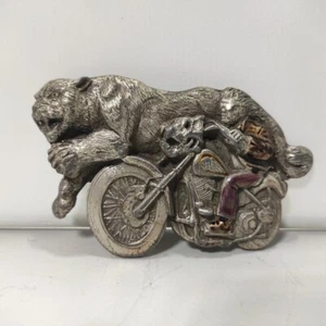 Vintage 1993 GAP Motorcycle Rider & Mountain Lion Belt Buckle 4006 - Picture 1 of 4