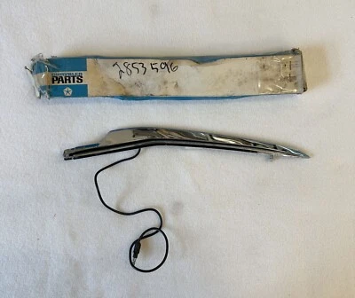 Nuevo de Lote Antiguo MoPar 1968 Dodge Polara PS Guardabarros Derecho Montado Señal de Giro Foto 1 de 4