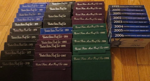 1968 to 2006 Proof Sets U.S. Mint 39 Proof Set San Francisco Mint Box and COA Cover