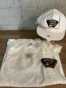 Vintage Hooters 500 Single Stitch T-shirt Size L, Hat And Pin 1994 - Picture 1 of 10