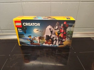 LEGO® Creator™: Gruselige Pirateninsel (40597), EOL: 12/2023 - Picture 1 of 2