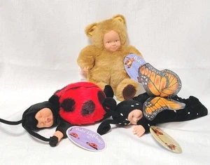 Anne Geddes Muñecas Bebé Peluche Mariposa Dama Insecto y Oso Lote De 3 Muñecas De Peluche Nuevas Con Etiquetas - Imagen 1 de 17