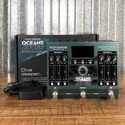 Electro-Harmonix EHX Oceans Abyss Advanced Reverb Lab Guitar Effect Pedal Demo - Image 1 of 4