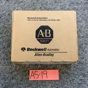 New Factory Sealed AB 1769-IF4 /B CompactLogix 4CH Analog Input Module 1769IF4 - Picture 1 of 3