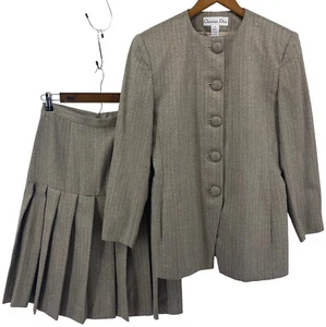 Traje Falda Christian Dior Talla 8 Gris Tejido Chaqueta de Lana Plisada Costura Carrera - Imagen 1 de 18