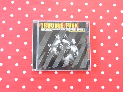 Trouble Funk / Droppin' Bombs (The Definitive Trouble Funk) - 15 Tracks 2x CD - Bild 1 von 4