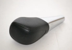 2007-2011 TOYOTA CAMRY COROLLA HIGHLANDER AUTO SHIFTER SHIFT KNOB LEVER OEM - Picture 1 of 2
