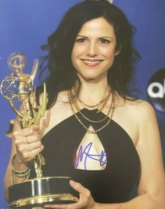 Mary-Louise Parker signed autographed 8x10 photo Weeds - Picture 1 of 1