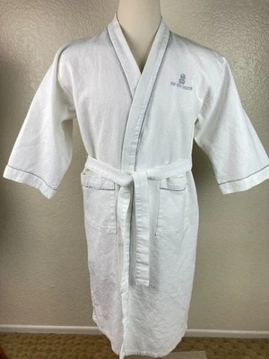 Bata The Ritz Carlton Waffle blanca longitud media pantorrilla bolsillos gris ribete talla única Foto 1 de 4