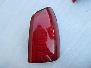 CADILLAC DEVILLE TAILLIGHT RIGHT TAIL LAMP FACTORY OEM 2000 01 2002 03 2004 05 - Picture 1 of 4