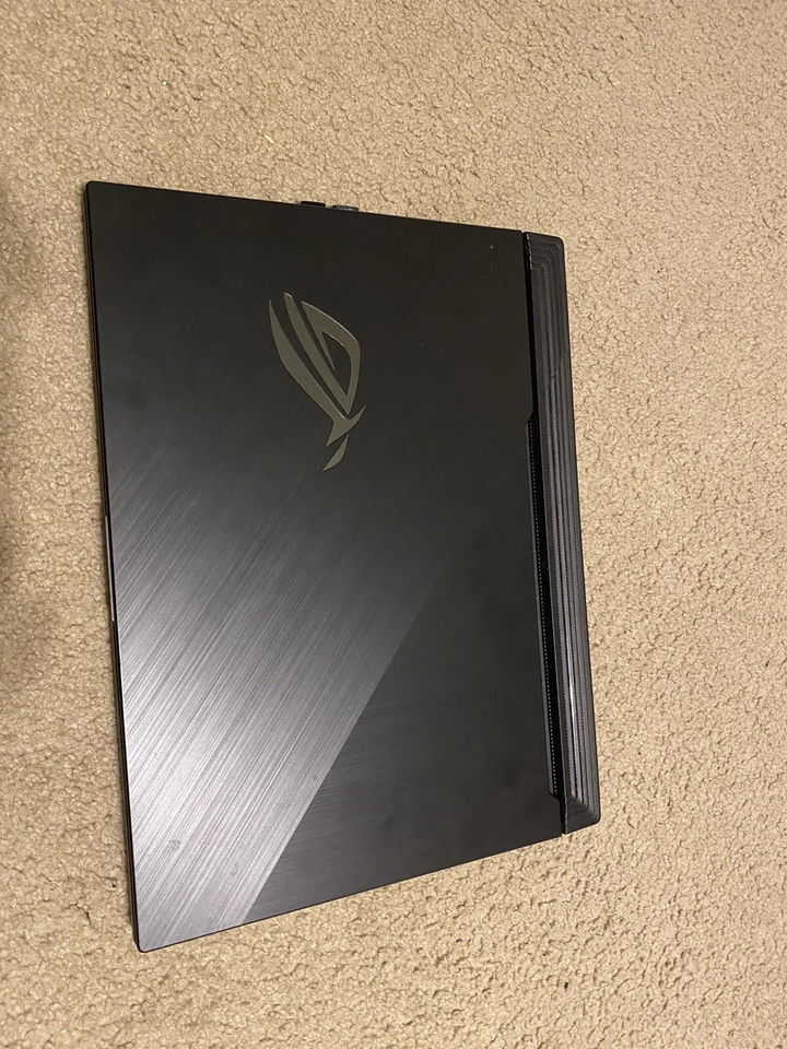Asus Rogue Strix Gaming Laptop - Image 1 of 4