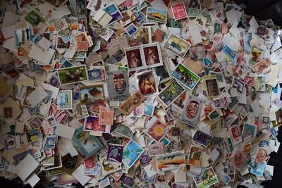 5,000 World Stamps OFF Paper free Shipping.      / - Image 1 of 4