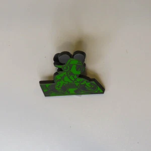 Disney DJ Mickey Mouse Green 2013 Pin - Picture 1 of 1