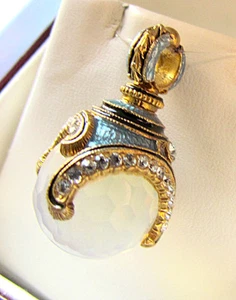 SALE ! BEAUTIFUL RUSSIAN STERLING SILVER 925 AND 24K EGG PENDANT with MOONSTONE - Picture 1 of 4