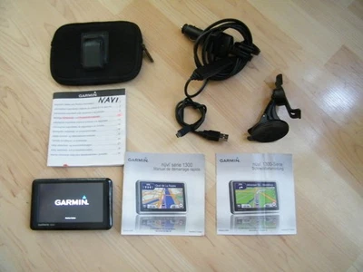 Garmin Nüvi 1390 SatNav mit Etui (Tasche). Garmin Nüvi 1390 Satellitennavigation - Bild 1 von 4