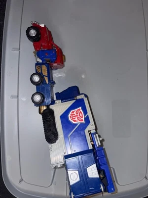 2001 Hasbro Takara Transformers  MEGATRON OPTIMUS PRIME Action Figure - Image 1 of 4