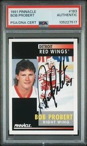 1990-91 Pinnacle - Carta autografa firmata Bob Probert #76 Red Wings PSA/DNA Auto - Foto 1 di 2