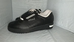 De colección Adidas Taurus LO-C (GS) Talla 5.y OG 1991 Low Phantom Negro Blanco Nuevo de Lote Antiguo DS - Imagen 1 de 11