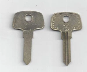 1 VINTAGE YAMAHA MOTORCYCLE KEY BLANK Y76D NOS - Picture 1 of 1