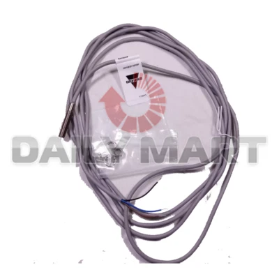 Interruptor de proximidad nuevo en caja CARLO GAVAZZI IA05BSF10POP Foto 1 de 2