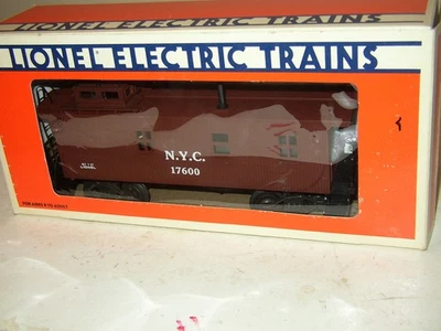 Lionel New York Central Wood-sided Caboose Illuminated 6-17600 test good LNIB - Image 1 of 3