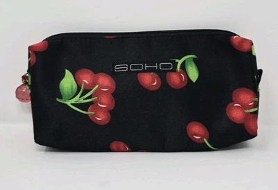 Bolsa de Cosméticos Soho Negra con Estampado de Cereza Roja - Estuche de Maquillaje Bolsa con Cremallera Foto 1 de 4
