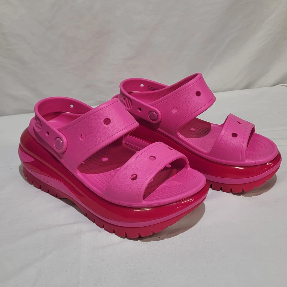 Sandálias Crocs Classic Mega Crush femininas tamanho 10 suco rosa plataforma alta - Imagem 1 de 4